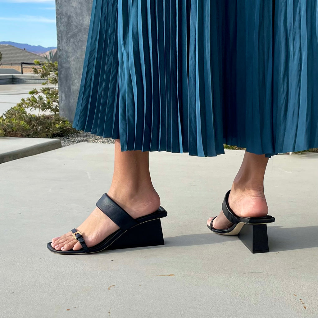 CHRISELLE SANDAL - NEIL J. RODGERS